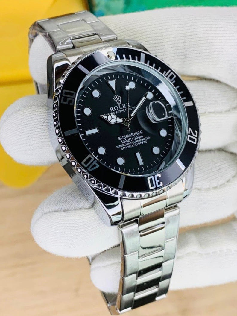 Rolex Submariner Luxury Black & Gold Colour