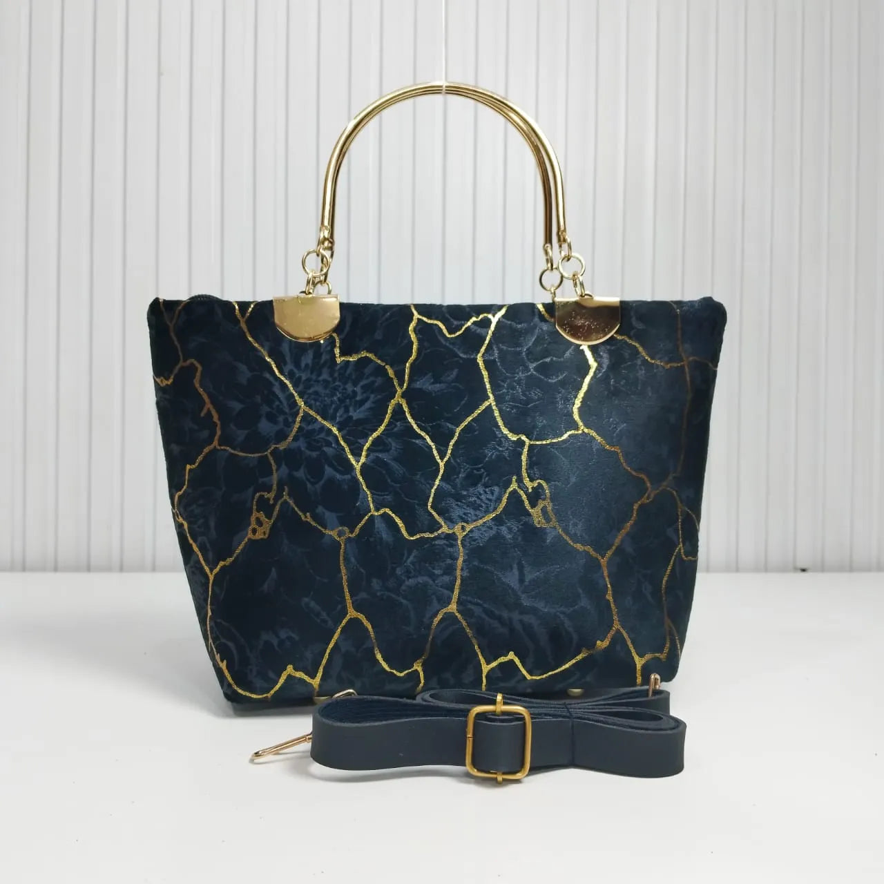 Zushaam- Leather Handbag for girls